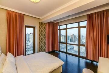 Фото номера Апартаменты с 3 спальнями Апартаменты Apartment on Tarqovu centr г. Баку 102