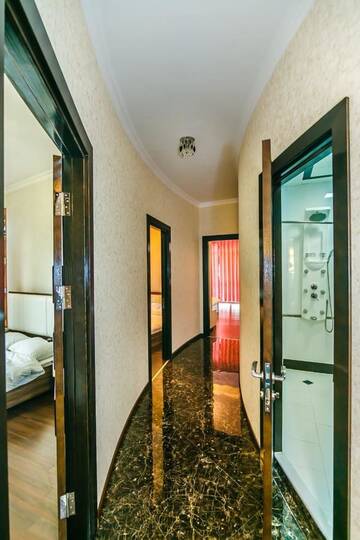 Фото номера Апартаменты с 3 спальнями Апартаменты Apartment on Tarqovu centr г. Баку 16