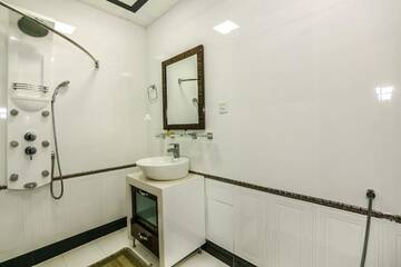 Фото номера Апартаменты с 3 спальнями Апартаменты Apartment on Tarqovu centr г. Баку 65