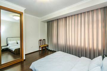Фото номера Апартаменты с 3 спальнями Апартаменты Apartment on Tarqovu centr г. Баку 36
