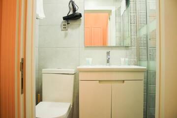 Фото номера Стандартный двухместный номер с 1 кроватью Отель Citadel Boutique Hotel г. Баку 7