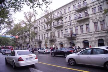Фото Апартаменты TRAVEL OWN HOSTEL г. Баку 1