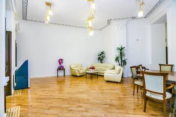 Фото номера Апартаменты с 3 спальнями Апартаменты VIP APARTAMENT NIZAMI STREET г. Баку 48