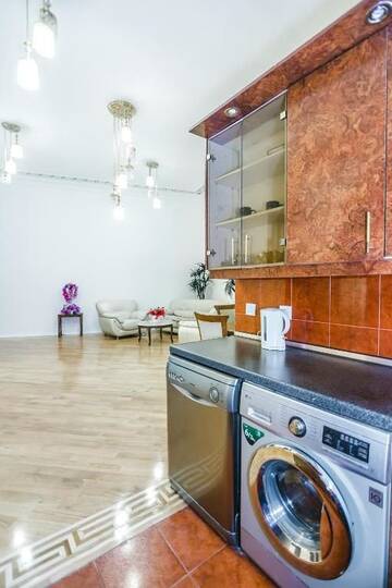 Фото номера Апартаменты с 3 спальнями Апартаменты VIP APARTAMENT NIZAMI STREET г. Баку 46