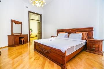 Фото номера Апартаменты с 3 спальнями Апартаменты VIP APARTAMENT NIZAMI STREET г. Баку 19