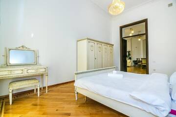 Фото номера Апартаменты с 3 спальнями Апартаменты VIP APARTAMENT NIZAMI STREET г. Баку 70