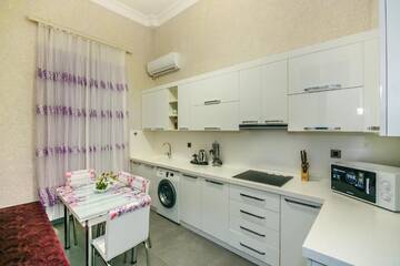 Фото номера Апартаменты с 2 спальнями Апартаменты Lovely Apartament in the city center by Time Group г. Баку 44