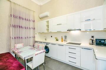 Фото номера Апартаменты с 2 спальнями Апартаменты Lovely Apartament in the city center by Time Group г. Баку 38