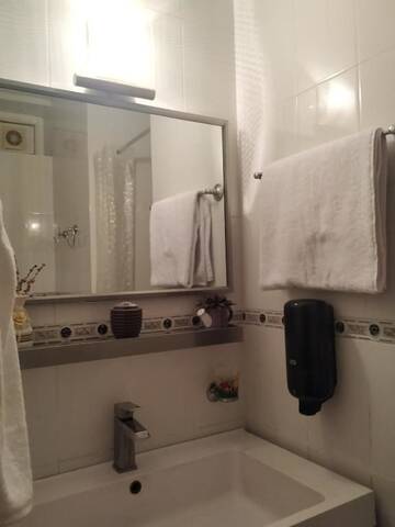 Фото номера Апартаменты с 3 спальнями Апартаменты At Baku 23rd Line Apartment г. Баку 52