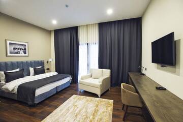 Фото номера Трехместный номер Делюкс Отель Port Rivoli Baku Hotel г. Баку 8
