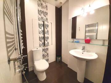 Фото номера Апартаменты с 2 спальнями Апартаменты Stunning apartment in the city center by Time Group г. Баку 15