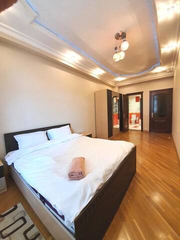 Фото номера Апартаменты с 3 спальнями Апартаменты Stunning apartment in the city center by Time Group г. Баку 12