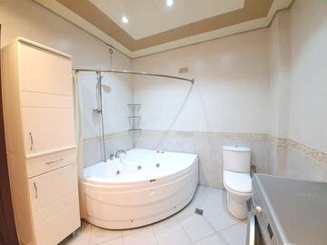 Фото номера Апартаменты с 3 спальнями Апартаменты Stunning apartment in the city center by Time Group г. Баку 29