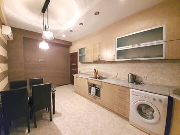 Фото номера Апартаменты с 2 спальнями Апартаменты Stunning apartment in the city center by Time Group г. Баку 10