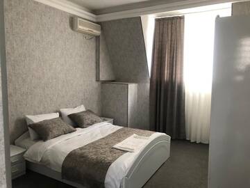 Фото номера Большой двухместный номер с 1 кроватью Хостелы Nizami Street Hostel г. Баку 12