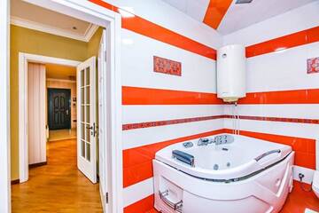 Фото номера Апартаменты с 3 спальнями Апартаменты Luxary Apartment On Tarqovu Centr г. Баку 46