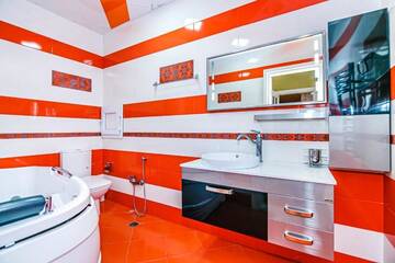 Фото номера Апартаменты с 3 спальнями Апартаменты Luxary Apartment On Tarqovu Centr г. Баку 44