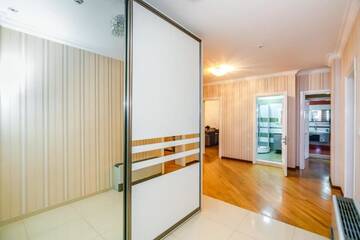 Фото номера Апартаменты с 3 спальнями Апартаменты Luxary Apartment On Tarqovu Centr г. Баку 57