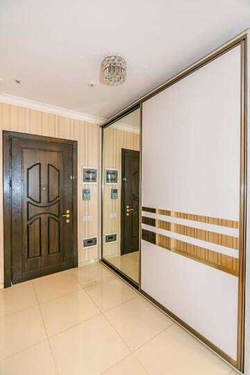 Фото номера Апартаменты с 3 спальнями Апартаменты Luxary Apartment On Tarqovu Centr г. Баку 60
