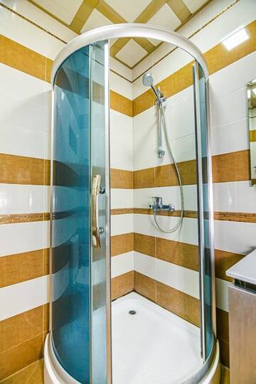 Фото номера Апартаменты с 3 спальнями Апартаменты Luxary Apartment On Tarqovu Centr г. Баку 22