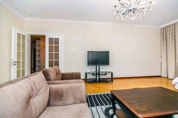 Фото номера Апартаменты с 3 спальнями Апартаменты Luxary Apartment On Tarqovu Centr г. Баку 68