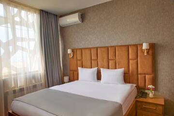 Фото номера Двухместный номер с 1 кроватью с видом на море Отель Alison Hotel г. Баку 2