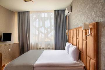 Фото номера Двухместный номер с 1 кроватью с видом на море Отель Alison Hotel г. Баку 3