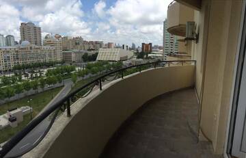 Фото Апартаменты Private Family Apartment Downtown г. Баку 2