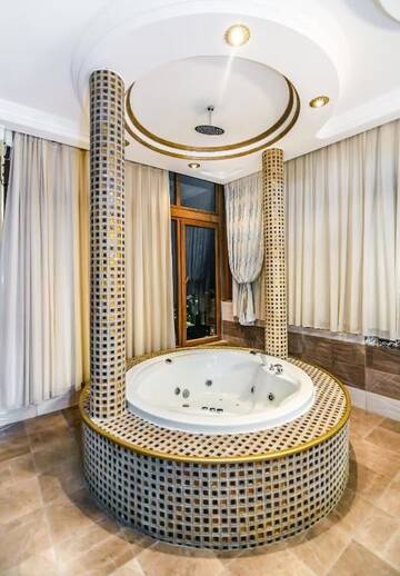 Фото номера Апартаменты Апартаменты VIP baroque apartment by Time Group г. Баку 80