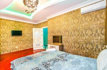 Фото номера Апартаменты Апартаменты VIP baroque apartment by Time Group г. Баку 19