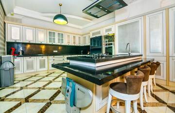 Фото номера Апартаменты Апартаменты VIP baroque apartment by Time Group г. Баку 65