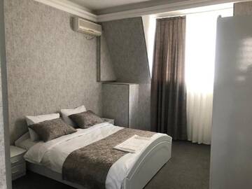 Фото номера Четырехместный номер «Премиум» Отель Nizami street hotel 1 г. Баку 5