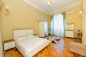 Фото номера Апартаменты с 2 спальнями Апартаменты Three Rooms Apartment on Nizami Street г. Баку 23