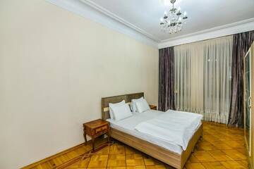 Фото номера Апартаменты с балконом Апартаменты VIP Apartment On Shaurma 6 Rooms г. Баку 75