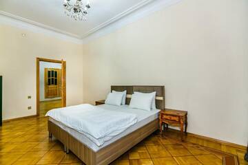 Фото номера Апартаменты с балконом Апартаменты VIP Apartment On Shaurma 6 Rooms г. Баку 74