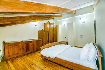 Фото номера Апартаменты с балконом Апартаменты VIP Apartment On Shaurma 6 Rooms г. Баку 25