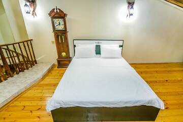 Фото номера Апартаменты с балконом Апартаменты VIP Apartment On Shaurma 6 Rooms г. Баку 95