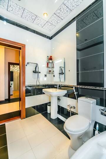 Фото номера Улучшенные апартаменты с сауной Апартаменты Apartment On MADO г. Баку 46