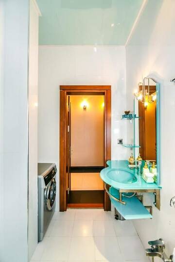 Фото номера Улучшенные апартаменты с сауной Апартаменты Apartment On MADO г. Баку 66