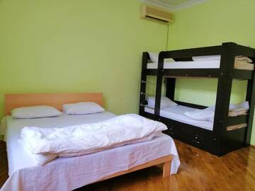 Фото номера Семейный номер Хостелы Talha Hostel г. Баку 3