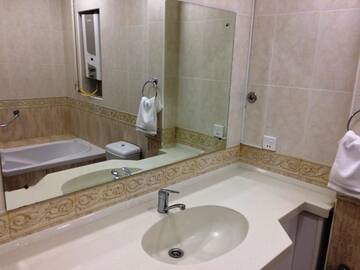 Фото номера Апартаменты с 3 спальнями Апартаменты Nizami Street Apartment 66 г. Баку 22