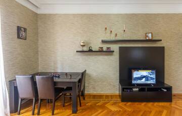 Фото номера Апартаменты Делюкс Апартаменты Azneft Square Flame Towers View Apartment г. Баку 7