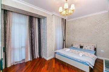 Фото номера Апартаменты с 2 спальнями Апартаменты Lux Family Apartment in City Center г. Баку 58