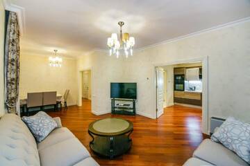 Фото Апартаменты Lux Family Apartment in City Center г. Баку 2
