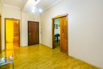 Фото номера Апартаменты Делюкс Апартаменты Apartment On Targovi г. Баку 44
