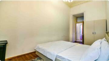 Фото Апартаменты Torgovaya overview - most central place г. Баку 3