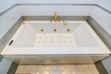 Фото номера Апартаменты Делюкс Апартаменты VIP Apartment On PAUL г. Баку 61