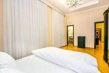 Фото номера Апартаменты Делюкс Апартаменты VIP Apartment On Near Mc Donalds г. Баку 25