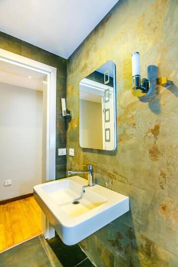 Фото номера Апартаменты с видом на море Апартаменты Luxary Apartment China Embassy г. Баку 44