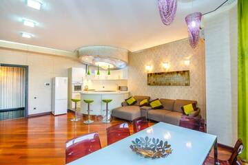 Фото номера Апартаменты с балконом Апартаменты Deluxe Apartment on Tarqovu centr г. Баку 72